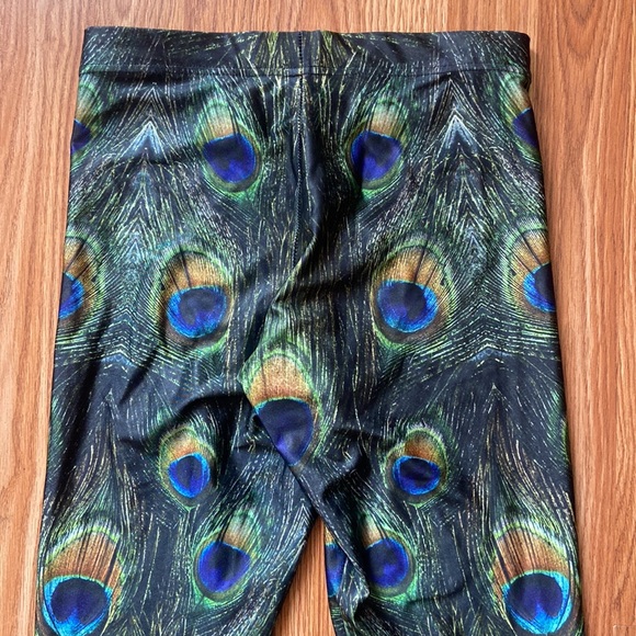 BlackMilk Rare Peacock Leggings - Picture 6 of 9